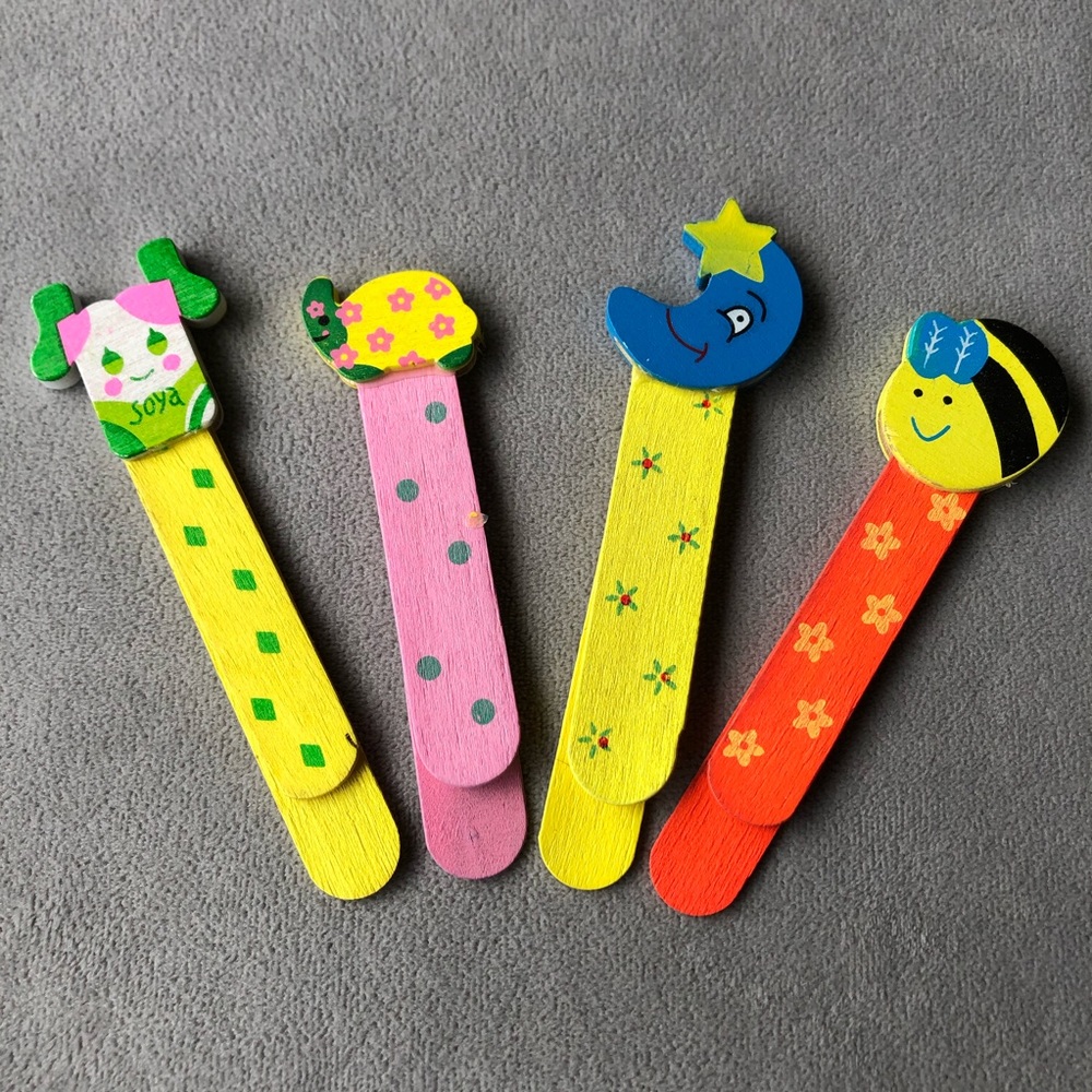 Set of 4 ~ Wood Bookmarks ~ Bee Moon Turtle Soya